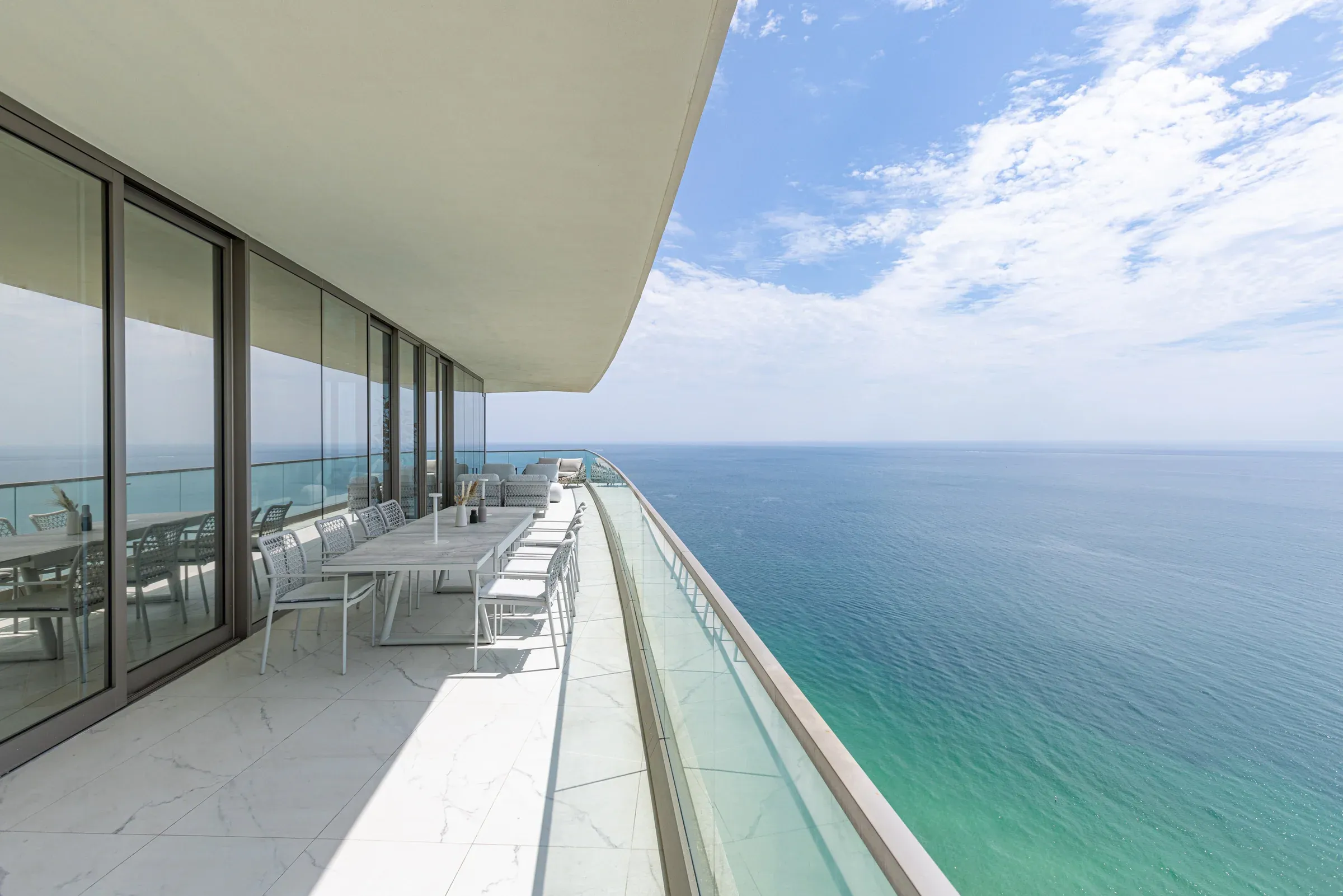 Armani Residence, image 2