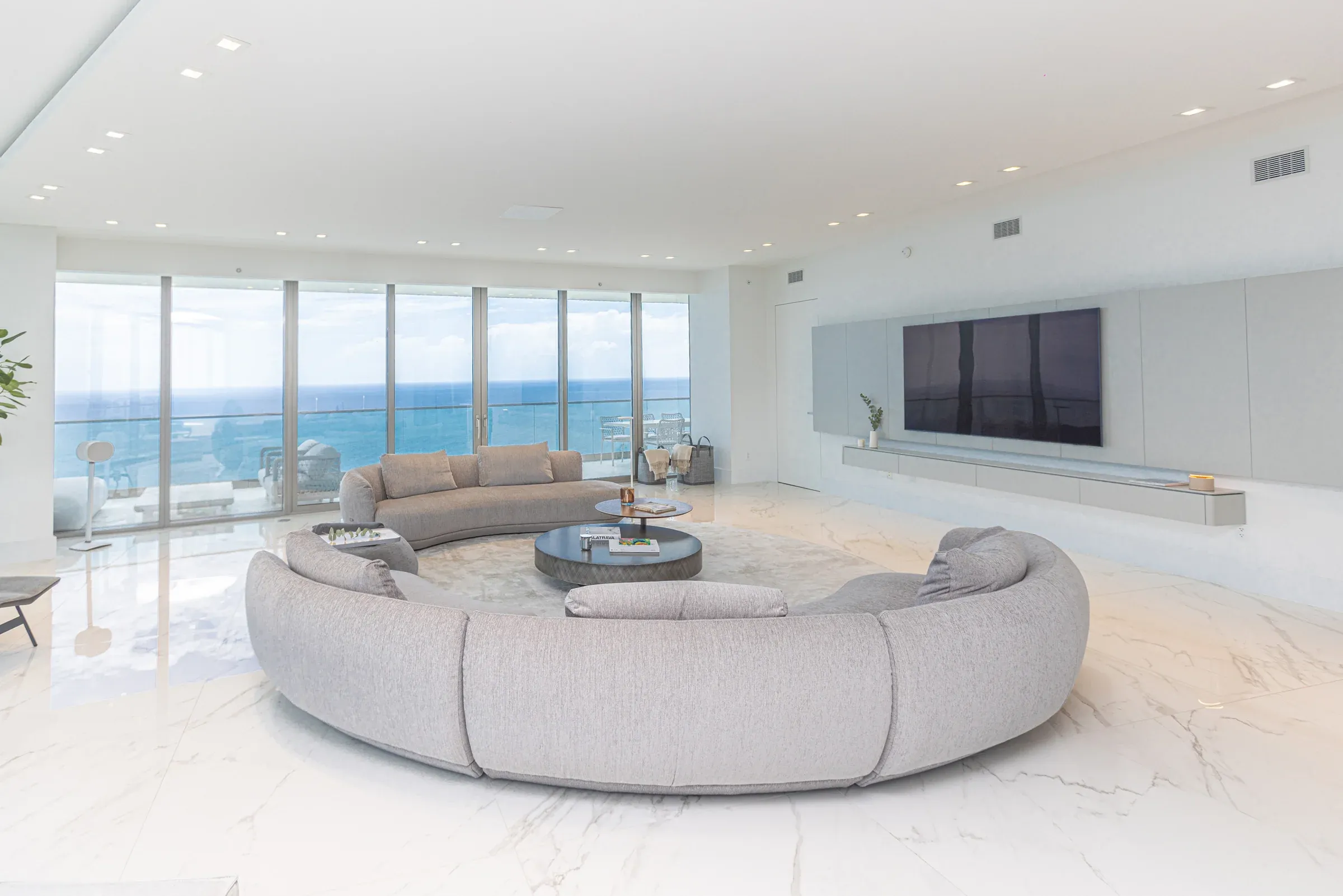 Armani Residence, image 7